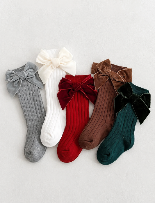 Velvet bow socks